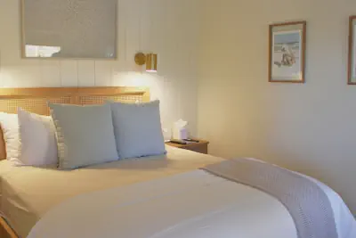 Photo 4 - The Trident Inn