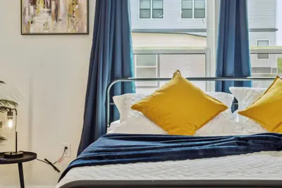Photo 5 - Skyline Retreat 3br-3ba w/ Stunning Views Near DT