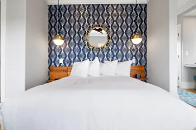 Photo 4 - Topside Inn