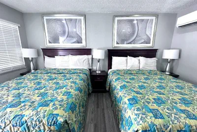 Photo 5 - Lemon Bay Motel
