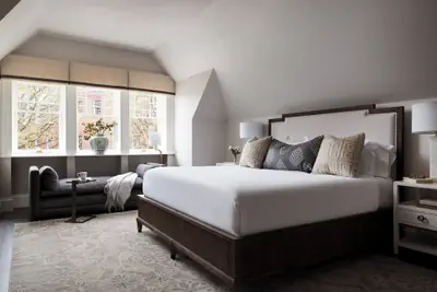 Photo 5 - 86 State Circle - Luxury Boutique Hotel