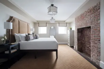 Photo 3 - 86 State Circle - Luxury Boutique Hotel