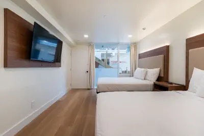 Photo 2 - Ocean's Edge Luxury Rentals