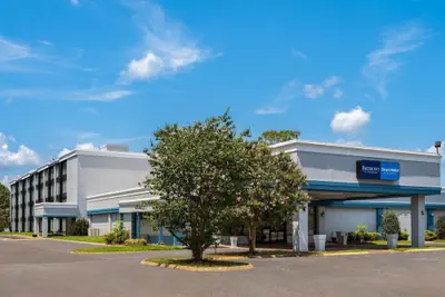 Photo 2 - Baymont By Wyndham Williamsburg I-64