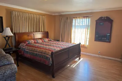 Photo 5 - Vista Motel - Riverside