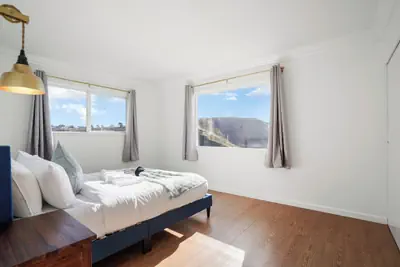 Photo 4 - Charming 2BR Coastal Getaway in Pacifica