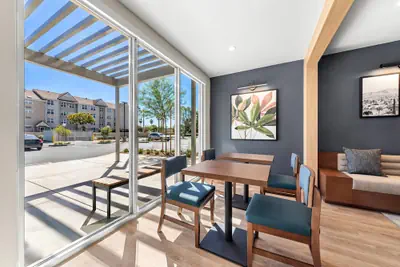 Photo 5 - Everhome Suites San Bernardino - Loma Linda