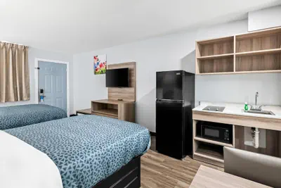 Photo 2 - Suburban Studios Harvey - New Orleans
