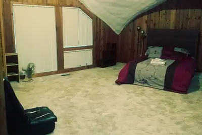 Photo 5 - HOUSE OF FUTURE MASTER BEDROOM LANSING