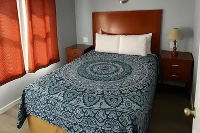 Photo 4 - Atlantic Breeze Motel & Apartments