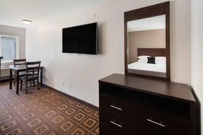 Photo 5 - Quality Inn & Suites Kennewick Tri-Cities