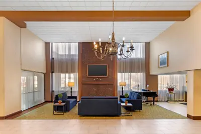 Photo 4 - MainStay Suites Lansing West