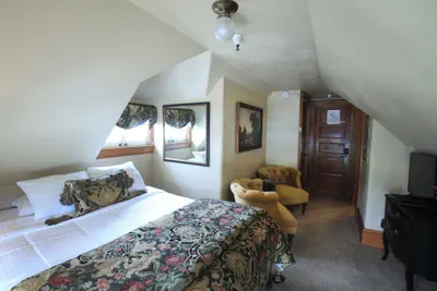 Photo 5 - The Charles Pacific Grove - Artfully Designed Inclusive Inn