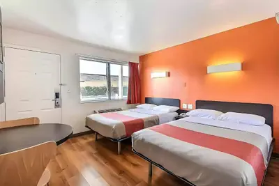 Photo 4 - Super 8 By Wyndham San Jose