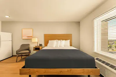 Photo 5 - LivAway Suites Salt Lake City-Draper