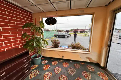 Photo 3 - Cloverleaf Motel Richmond Near Turnpike