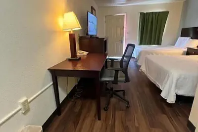 Photo 2 - Riverside Motel