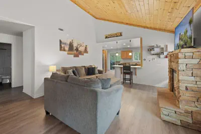 Photo 2 - Brown Bear Lodge