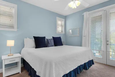 Photo 5 - 3BR Home in Seagrove Beach + Free Tickets: Bikes, Dolphin Cruise & More!