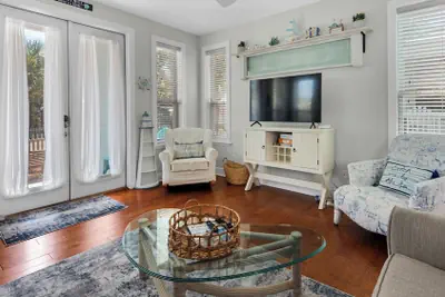 Photo 2 - 3BR Home in Seagrove Beach + Free Tickets: Bikes, Dolphin Cruise & More!
