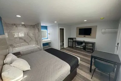 Photo 5 - Palm Motel - Rosemead