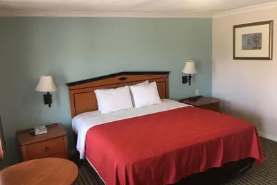 Photo 4 - La Vista Motel