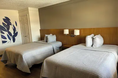 Photo 2 - GO2 Inn & Suites by Relianse