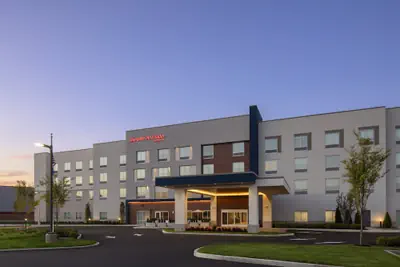 Photo 2 - Hampton Inn & Suites By Hilton Long Island Farmingdale
