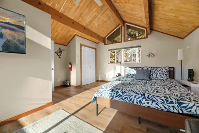 Photo 3 - Moonridge Chalet