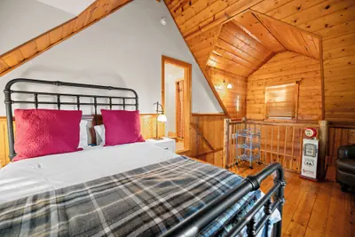 Photo 5 - Fox Cabin