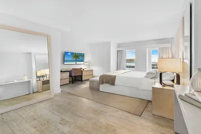 Photo 3 - Luxury Vacation Rentals at 1 Hotel & Homes by LRMB