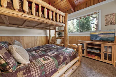 Photo 3 - Hythe cabin