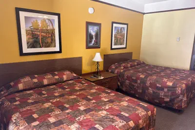 Photo 4 - plains motel
