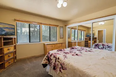 Photo 3 - Moonridge Retreat
