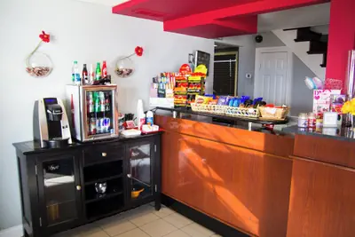 Photo 3 - Essence Suites