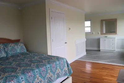 Photo 3 - 1817 Oceanfront Bed & Breakfast