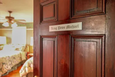 Photo 4 - Huddy House Bed & Breakfast