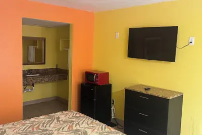 Photo 2 - Apollo Inn
