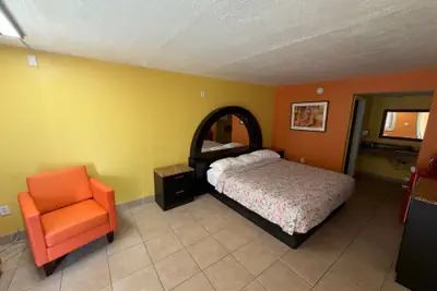 Photo 4 - Apollo Inn