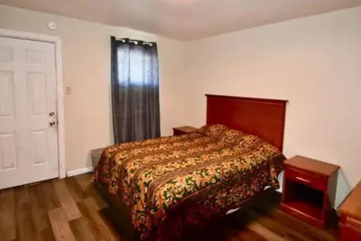 Photo 5 - Motel 19 By Capital O Baytown I-10