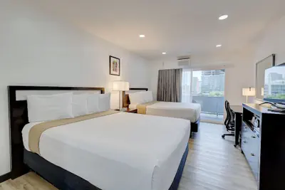 Photo 4 - Hotel