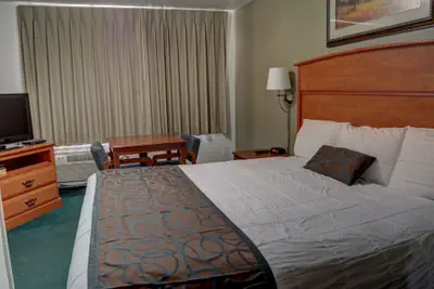 Photo 5 - The Palms Motel