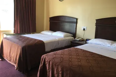 Photo 4 - Carlton Motor lodge