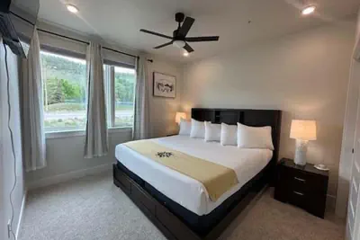 Photo 5 - Luxury Stay Meets Family Fun: Premier 1br Retreat 1 Bedroom Condo