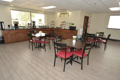 Photo 4 - Golden Hotel and Conference Centre