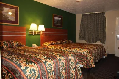 Photo 4 - Apple Annies Inn