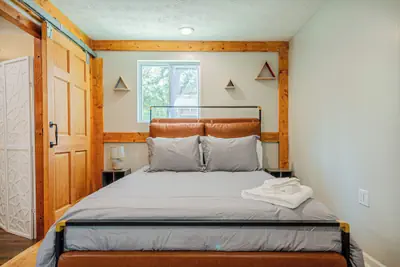 Photo 2 - Cozy Studio Home Fully Equipped