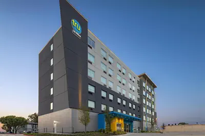 Photo 2 - Tru By Hilton Irving Dfw South