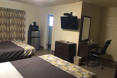 Photo 5 - American Inn Punta Gorda