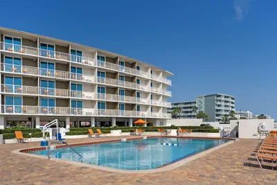 Photo 2 - Best Western Plus Daytona Inn Seabreeze Oceanfront